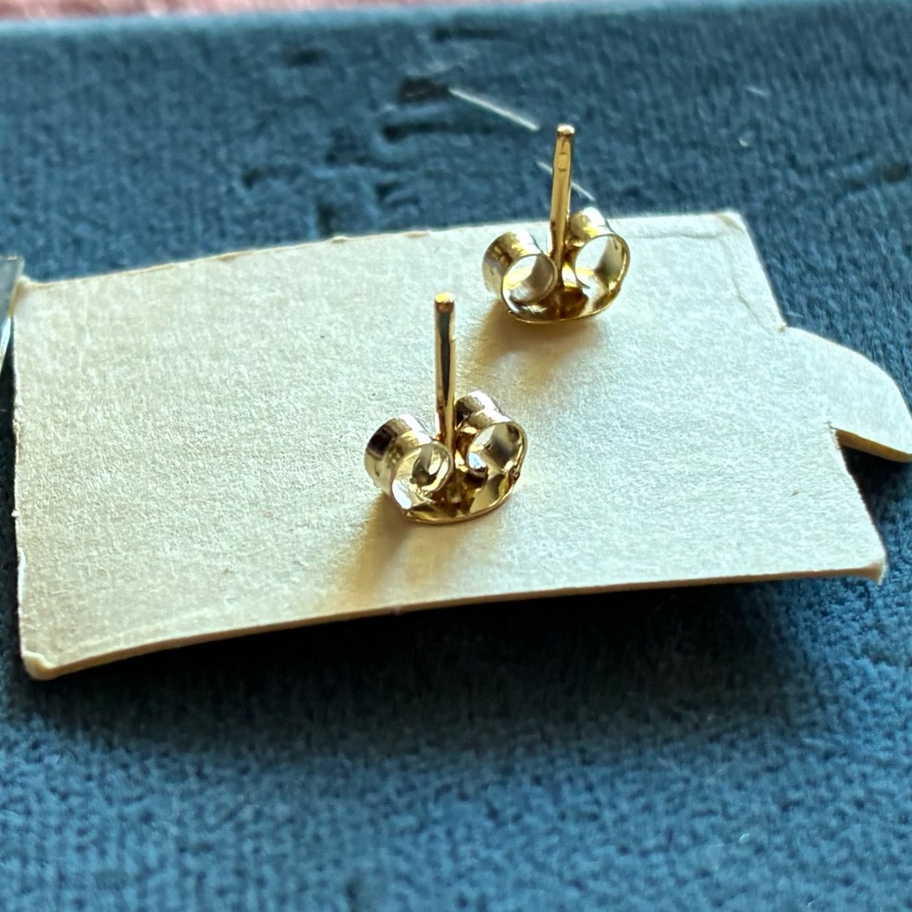 24 KT Gold Plated bear with Turquoise inlay Stud Earrings - Picture 5 of 5